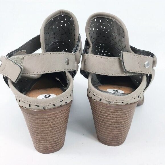 SUGAR Templer Faux Suede Gray Booties Laser Cut NWOT - Picture 5 of 9